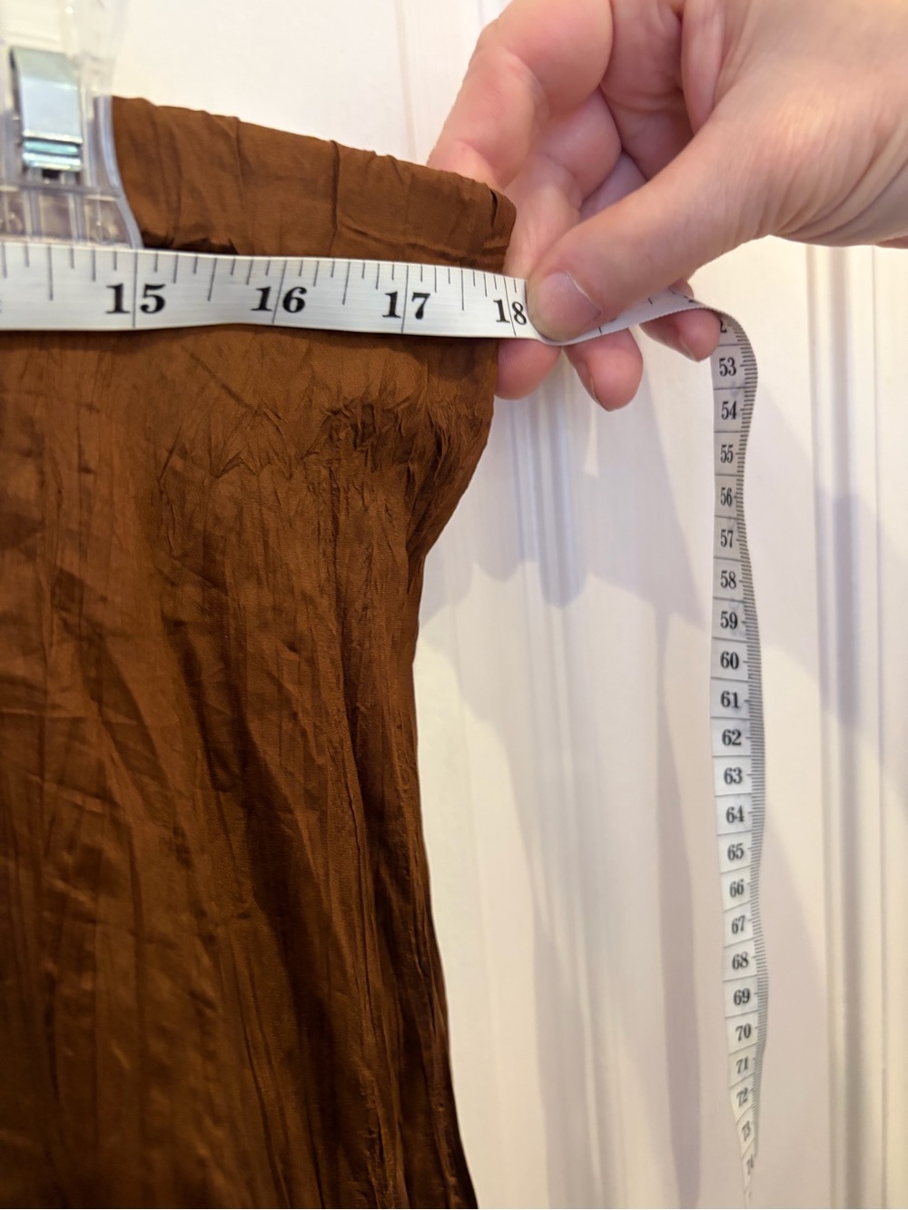 100% silk vintage Brown Crinkled Maxi Skirt - Picture 3 of 6